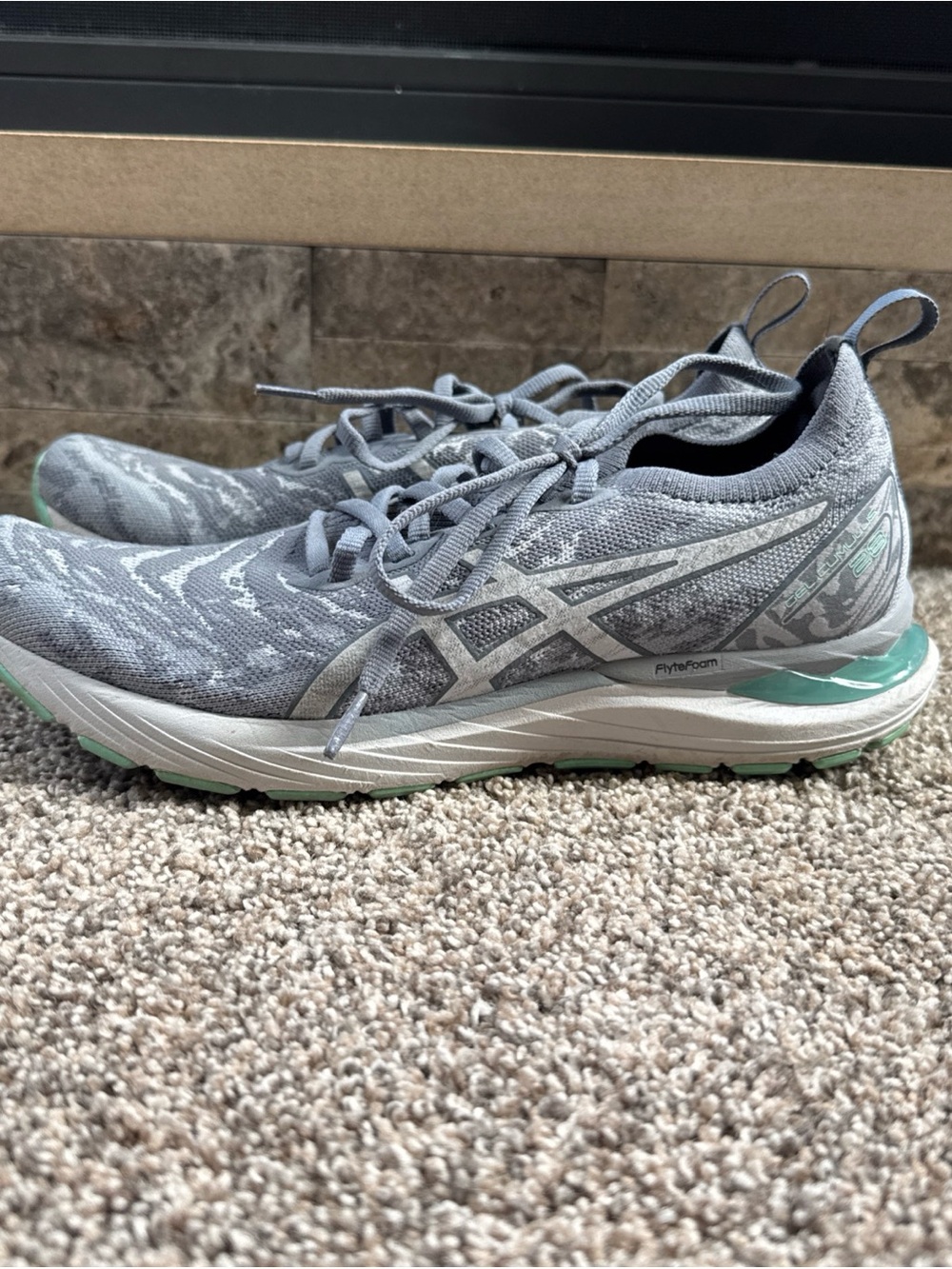 ASICS Gel Cumulus 23 Women's 9.5 Grey Knit Running Shoes with Mint Accents GUC